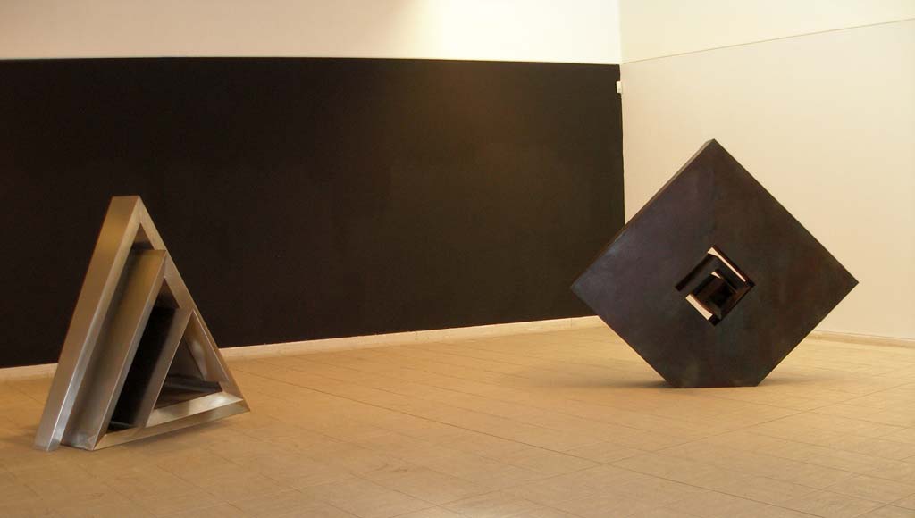 Special exhibition of works by José Villa Soberón.