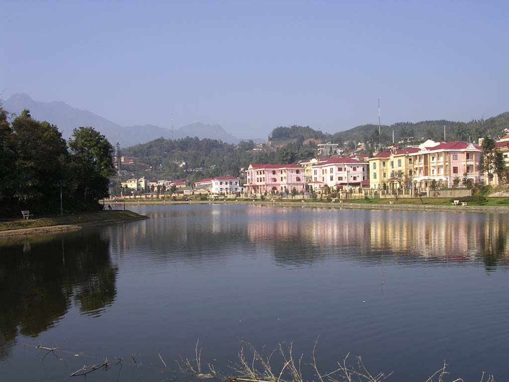 View back along the lake