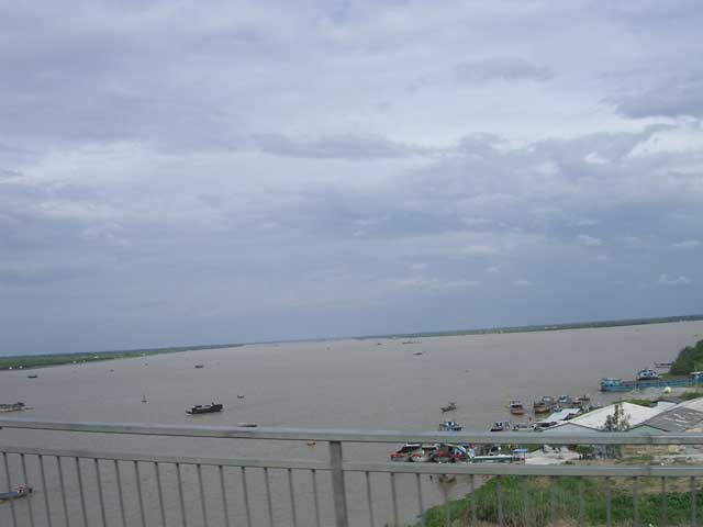 Vietnam: Mekong Delta - crossing the mighty Mekong (we think)
