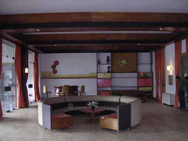 Vietnam: Ho Chi Minh City - the Reunification Palace: the President's wife's sitting room